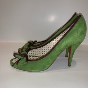 Moschino Suede Peep Toe Bow Kitten Heels, 8.5